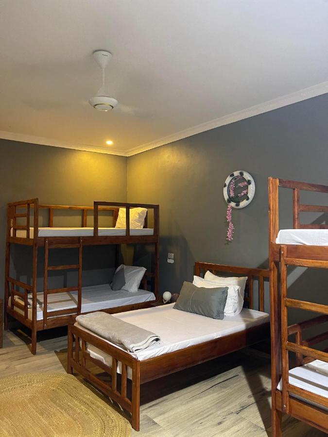 Uroa Getaway Panzió Kültér fotó