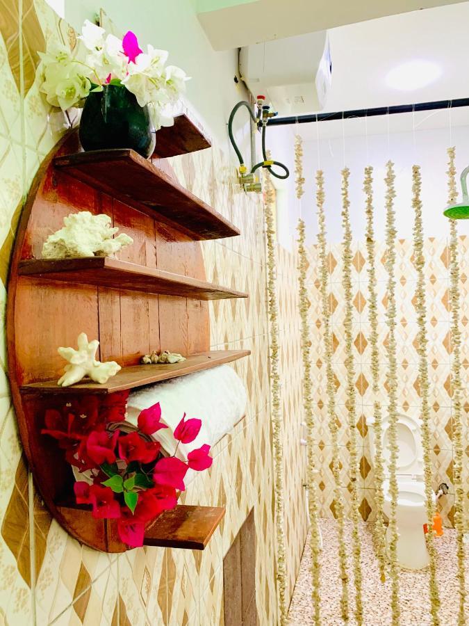 Uroa Getaway Panzió Kültér fotó